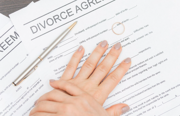 Certified Divorce Certificate Translation in Tirumalagiri| Honey Translation Services